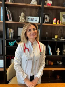 Uzm. Dr. İrem Oral – Çocuk Sağlığı ve Hastalıkları Uzmanı